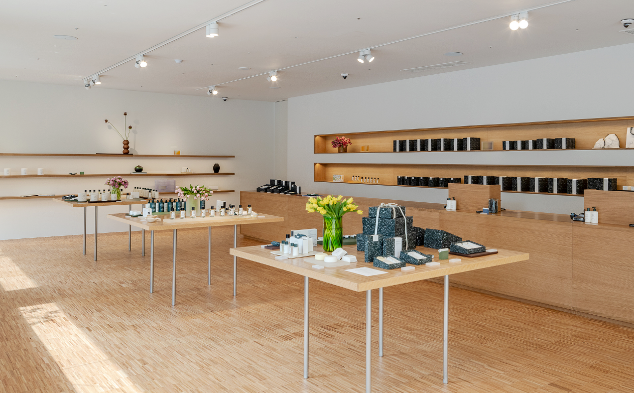 store_sinsa01.png